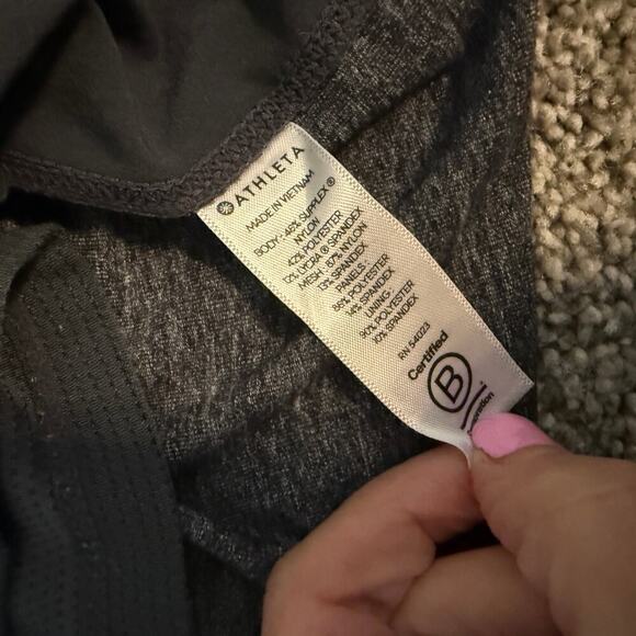 Athleta Excursion Hybrid Skort‎ Grey/Black Style# 405667 Medium - Picture 2 of 5